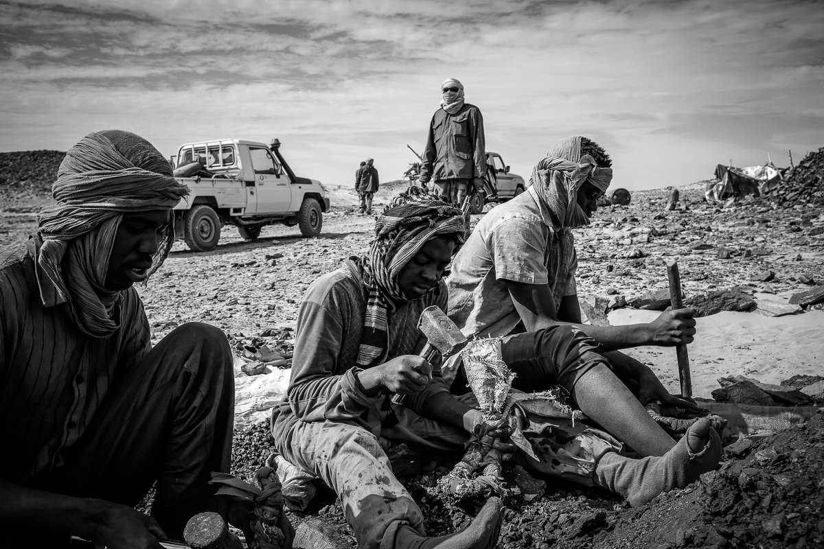 a gold rush in the desert Photo