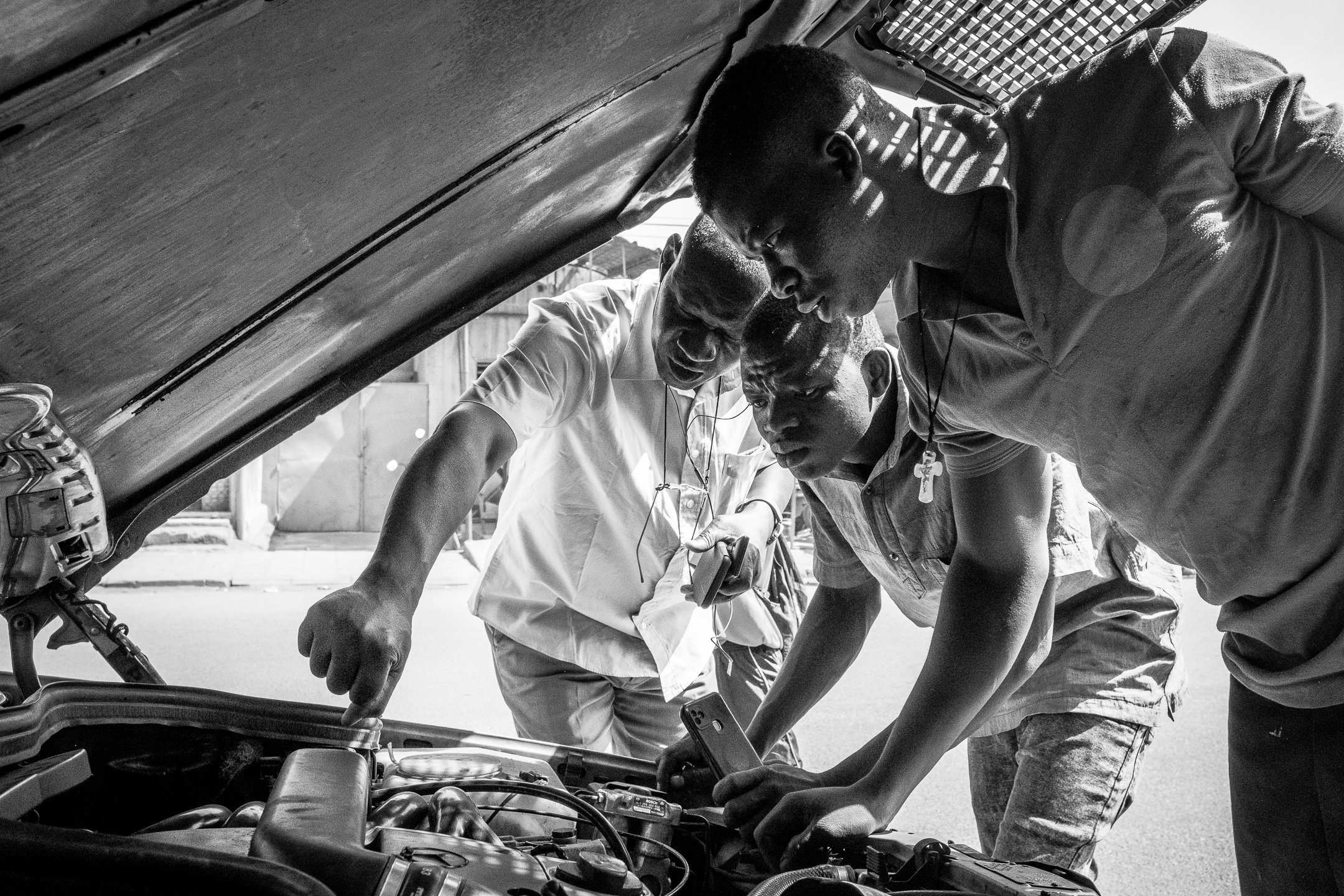 street/singles Photo